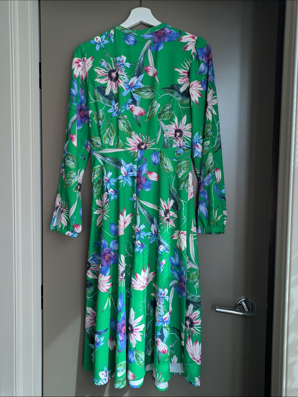 H&M Green Botanical Floral Long Sleeve Midi Dress size 4 Wedding Guest Tea Dress - Picture 5 of 6